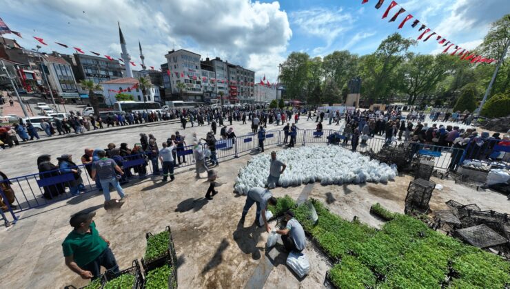EREĞLİ BELEDİYESİ, 350 BİN ATA TOHUMU FİDESİNİ HALKA ÜCRETSİZ DAĞITTI