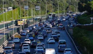 MİLYONLARCA SÜRÜCÜ BEKLİYORDU! TRAFİK KANUNU UYGULAMA YÖNETMELİĞİ TAMAMLANDI!