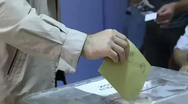 SANDIKLAR AÇILDI CEMİL ARSLAN VE ÖNDER ÖZER SEÇİMİ KAZANDI
